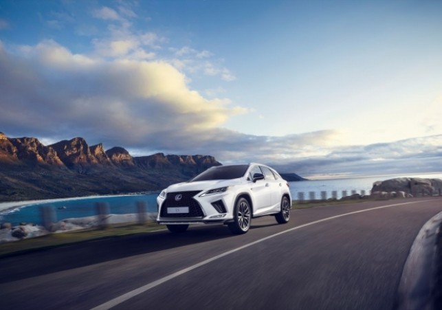 lexus hybrydy